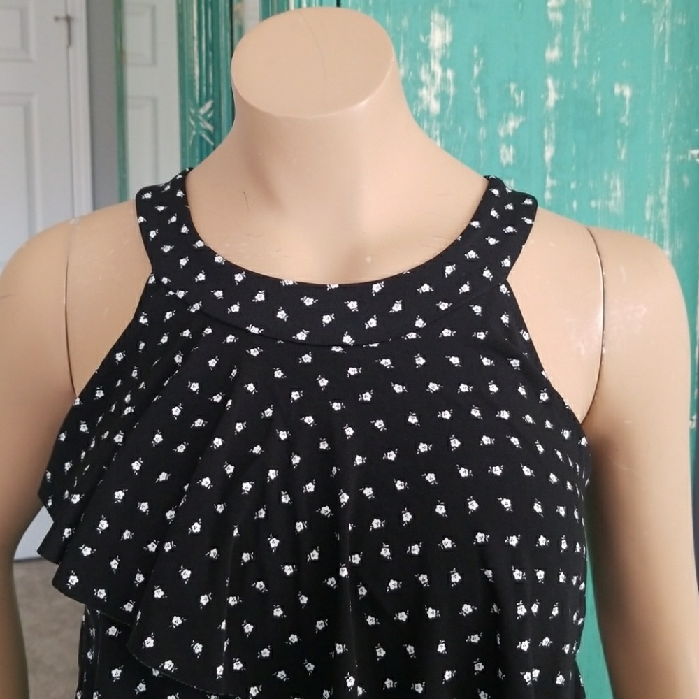 🎉 WHBM dress - Picture 2 of 8